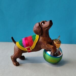 Carlton Cards Happy Holiday Dachshund 2003 Ornament